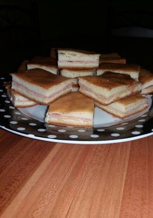 Una foto de Pastel de fiambre con masa licuada- súper fácil