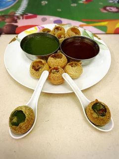 પાણીપુરી (Panipuri Recipe In Gujarati) રેસીપી મુખ્ય ફોટો
