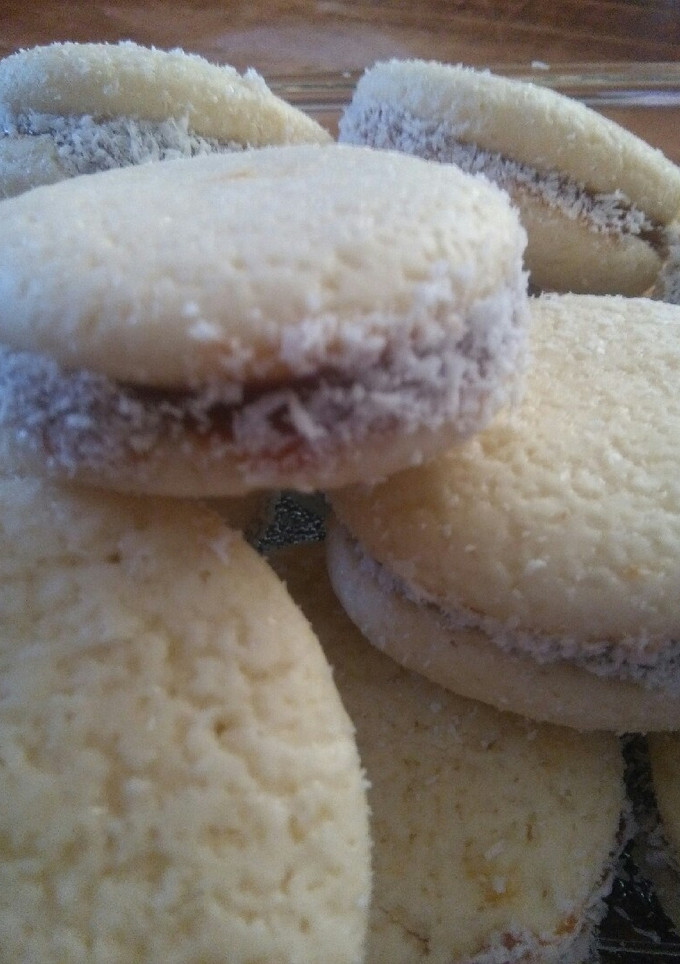 Una foto de Alfajores de maizena sin manteca !!!