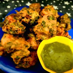 Spinach and Tomatoes fritters A picture of Spinach and Tomatoes fritters.