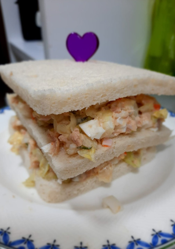 Una foto de Sándwich de atún