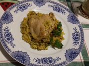 Una foto de arroz con cebollin y zanahoria