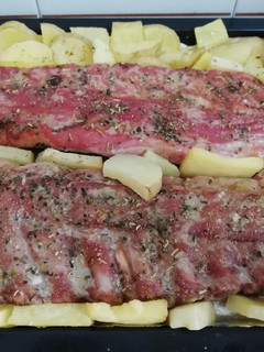 Una foto de Costillar de cerdo a las finas hierbas