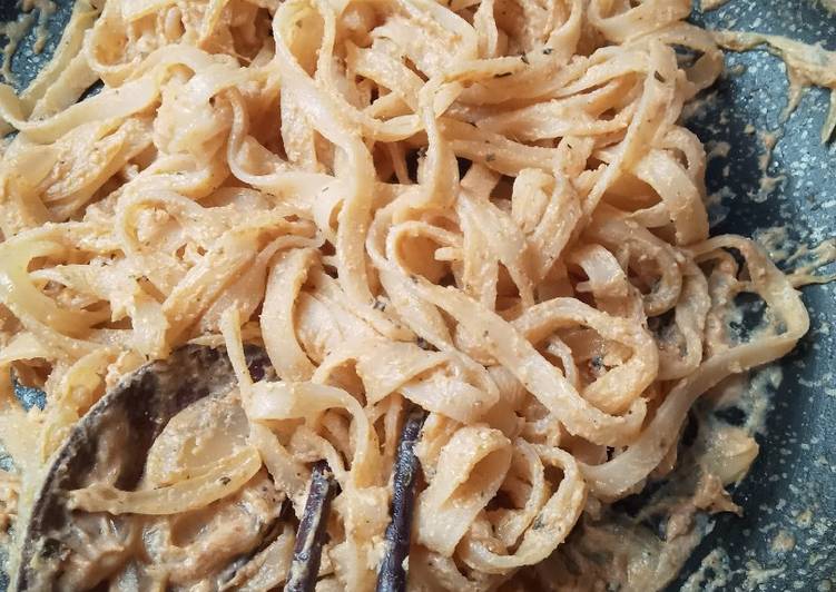 Recipe of Award-winning Healthy one-pan garlic tofu noodles