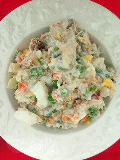 Una foto de Ensaladilla rusa o de primavera