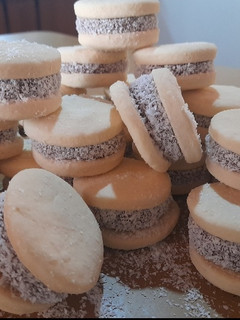 Una foto de Alfajores de maicena