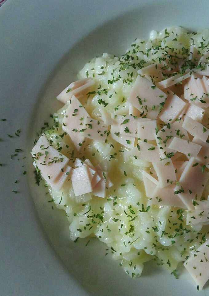 Una foto de Arroz digestivo con calabacín y pollo cocido