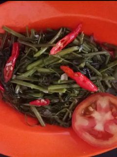 Foto resep Cah Kangkung Garlic Pedas