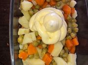 Una foto de ensaladas frías para asado