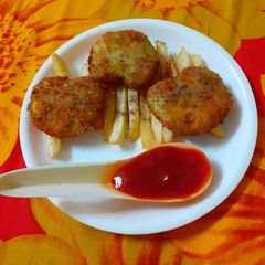 A picture of Sooji sweetheart cutlets.