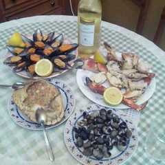 Una foto de Pequeña mariscada para aperitivo navideño