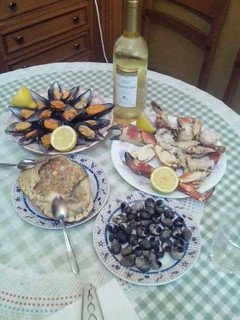 Una foto de Pequeña mariscada para aperitivo navideño