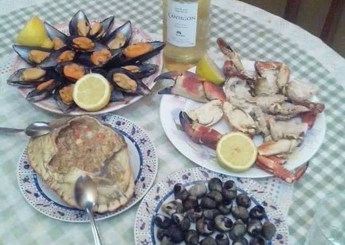 Pequeña mariscada para aperitivo navideño Receta de Luis Miguel Garrido  Zahonero- Cookpad