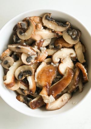 A picture of Salt Koji Marinated Mushrooms.