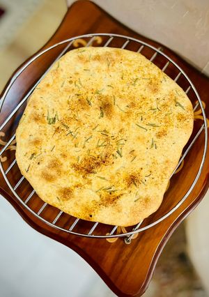 عکسی از دستور نان فوکاچیا با خمیر ترش🥯