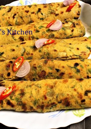 A picture of Methi Missi Roti.