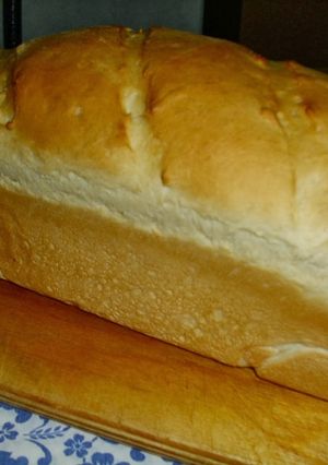 Egyszerű házi kenyér recept fotója