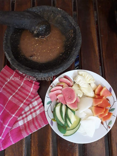 Foto resep Lotis / Pencok / Rujak