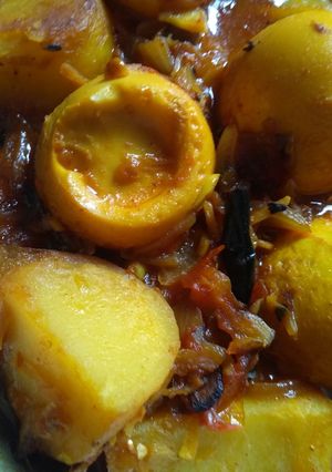A picture of Egg curry.
