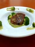 Burger di merluzzo e crema di broccoli