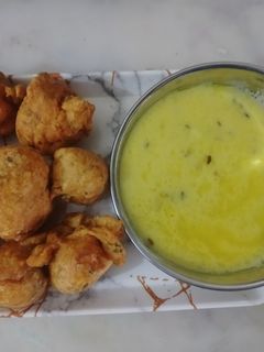 મેથીના ગોટા (Methi Gota Recipe In Gujarati) રેસીપી મુખ્ય ફોટો