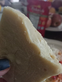 Una foto de Queso vegano tipo parmeggiano