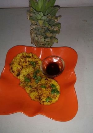 A picture of # Roasted Pineapple khatta mitha with Honey🍍.