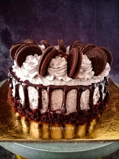 ચોકલેટ ઓરિયો કેક (Chocolate Oreo Cake Recipe In Gujarati) રેસીપી મુખ્ય ફોટો