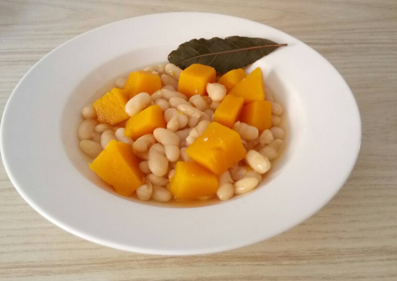 Judías blancas con calabaza baja en calorías