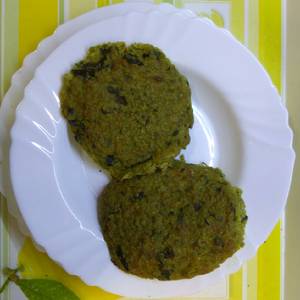 Hamburguesa de quinoa con berenjena y queso en thermomix