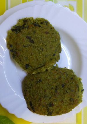 Una foto de Hamburguesa de quinoa con berenjena y queso en thermomix
