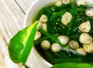 Hình của món Canh Cải Bó Xôi Nấu Nấm Rơm.