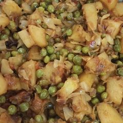 A picture of Aaloo matar patta gobhi ki sabji.