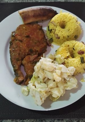 Una foto de ***Aguja Roja en Salsa***