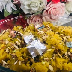 A picture of Besan aur andon ka halwa.