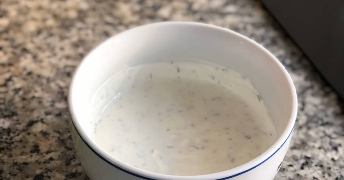 Salsa hecha con yogur griego natural Receta de Mary Cookpad