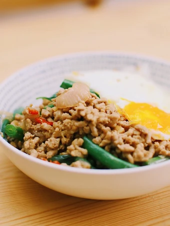 Easy Way Prepare Minced Meat with Basil (Pad Kra Pao Gai) which So Delicious