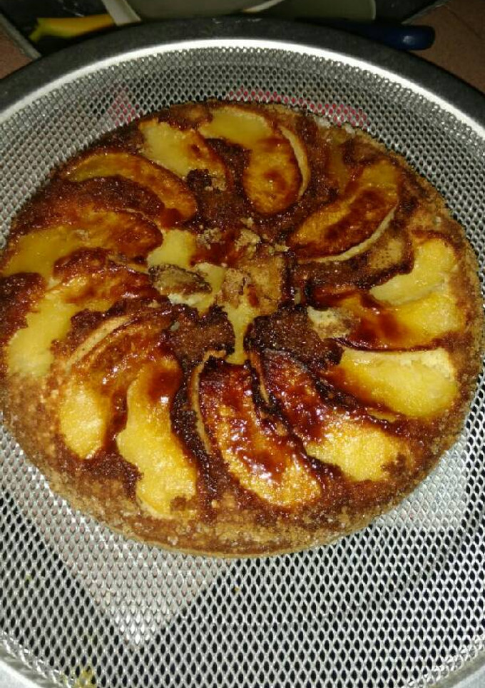 Una foto de Torta invertida de manzana