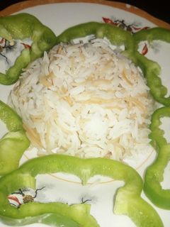 صورة لوصفة رز بالشعيرية