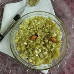 A picture of Lauki halwa.