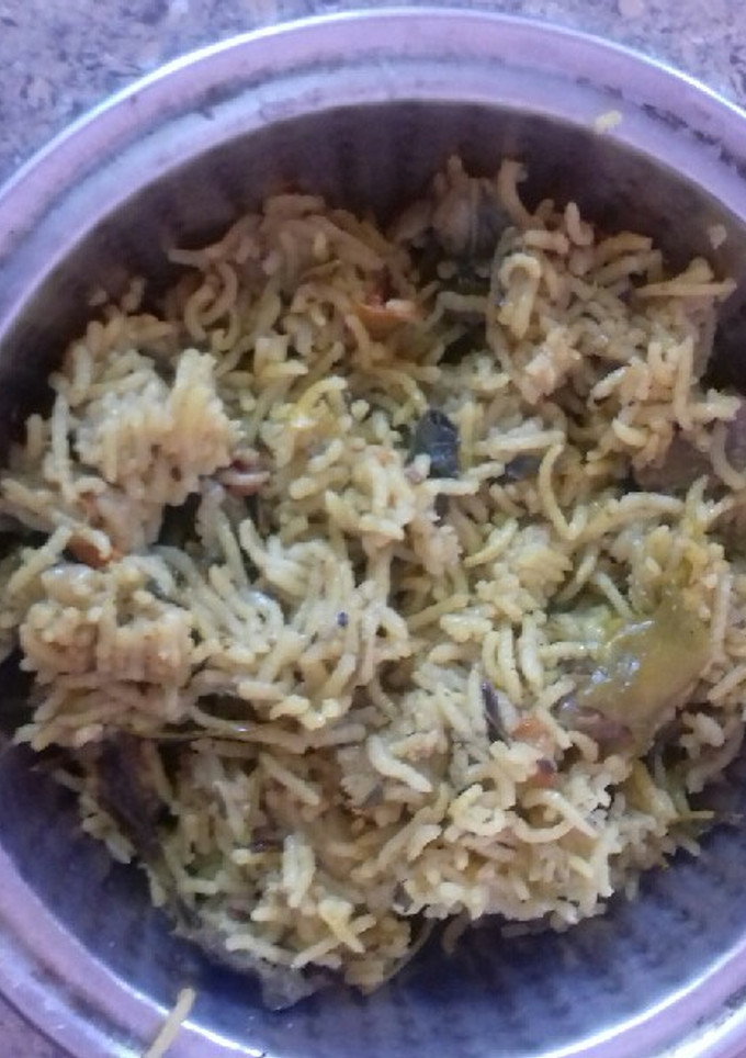 செட்டிநாடு ஸ்பெஷல் மட்டன் பிரியாணி (Mutton biryani recipe in tamil) செய்முறை முக்கிய புகைப்படம்