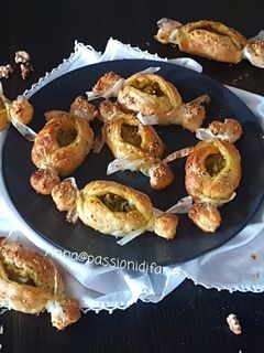 Foto di Caramelle di sfoglia con verdure
