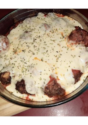 Una foto de Albóndigas a la pizza