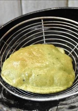 A picture of Palak (Spinach) Poori Recipe.
