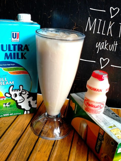 Foto resep 116) milk tea Yakult