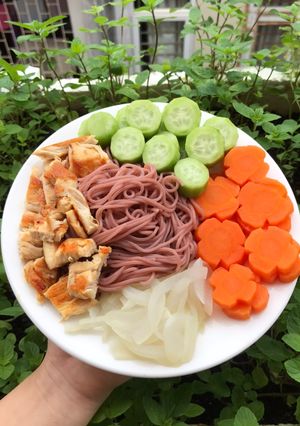 Hình của món Bún gạo lứt trộn eatclean 🌿🌿.