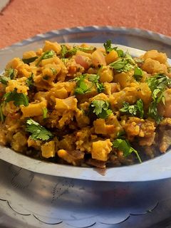 வாழைத்தண்டு கூட்டு(valaithandu koottu recipe in tamil) செய்முறை முக்கிய புகைப்படம்