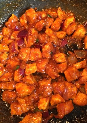 A picture of Chilli chicken.