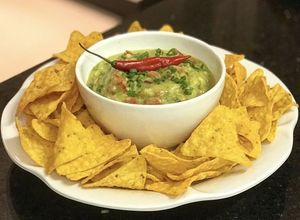 Foto de Guacamole com Doritos