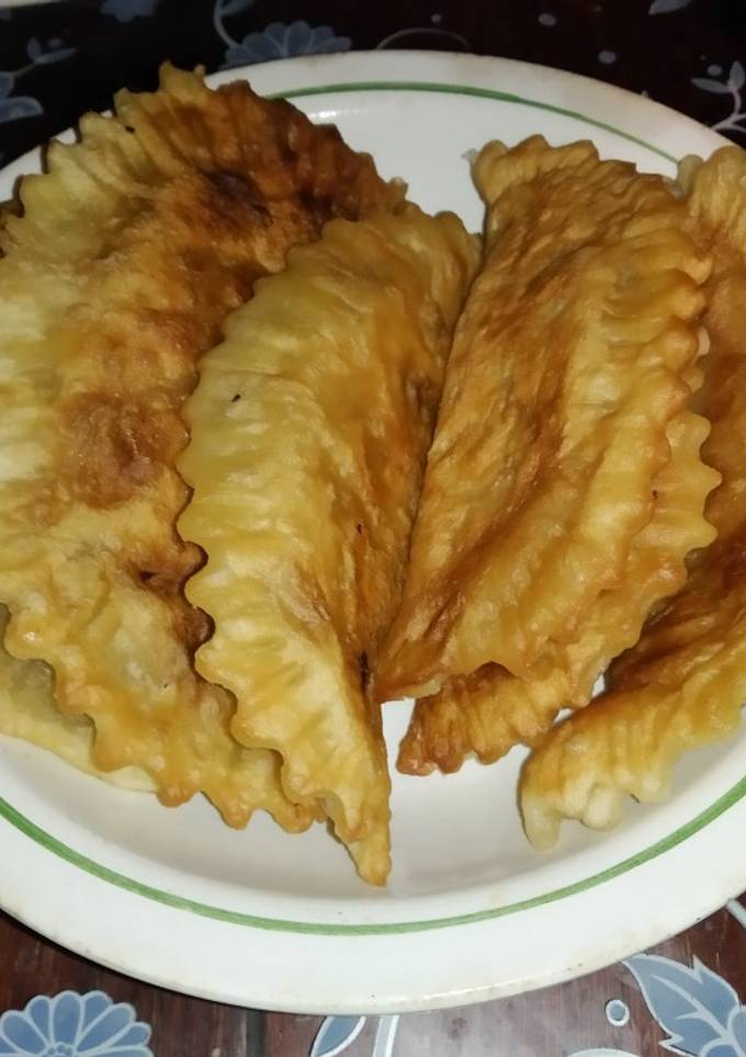 Чебуреки з капустою